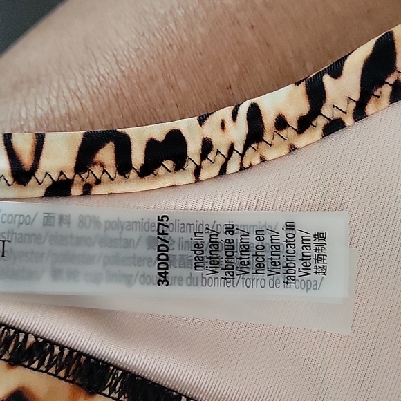 Victoria Secret 34DDD PUSH UP Swim suit Top - Picture 5 of 5